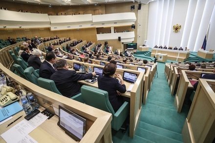 Совет Федерации одобрил закон о повышении МРОТ до прожиточного минимума с 1 мая