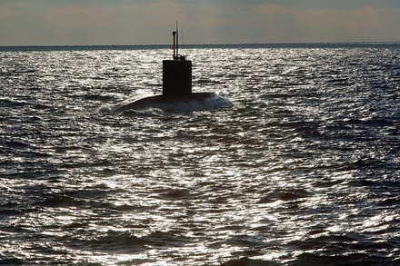 В Японском море у границы РФ заметили иностранную подводную лодку