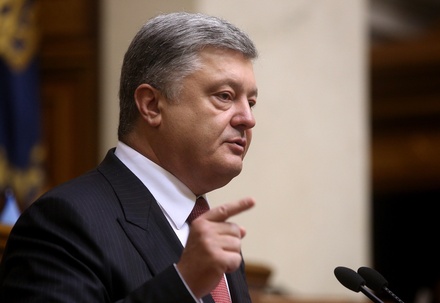Порошенко пообещал поднять вопрос о вводе в Донбасс миротворцев на заседании ООН