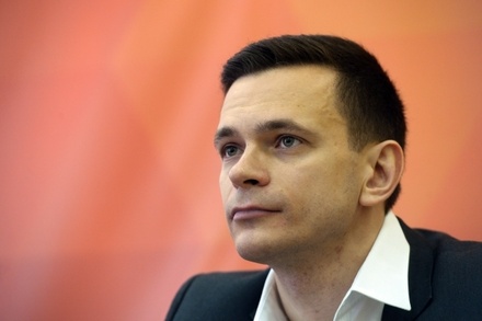 Суд признал законным арест оппозиционера Ильи Яшина на 15 суток