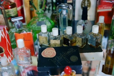 Аналитики заявили о росте продаж парфюма с феромонами в России
