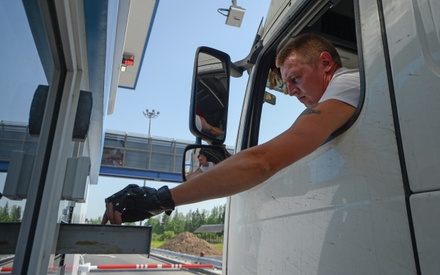 Минтранс предлагает штрафовать за неоплату проезда по платной трассе на 2,5-10 тыс. руб.