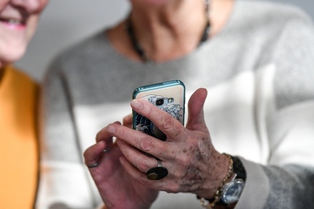 Эксперты подсчитали траты пенсионеров на мобильные игры