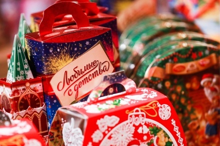 Роспотребнадзор дал рекомендации по выбору сладкого подарка для детей на Новый год