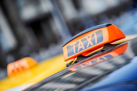ФАС проводит опрос о последствиях объединения «Яндекс.Такси» и Uber