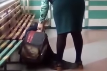 Коллеги вступились за ударившую ребёнка учительницу из Комсомольска-на-Амуре 