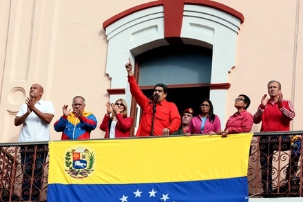 Мадуро заявил об отъезде американских дипломатов из Венесуэлы