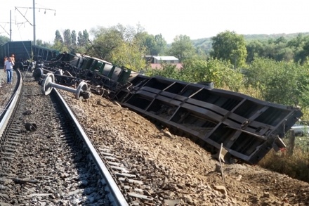 4 пассажирских поезда задержаны из-за ЧП в Саратовской области