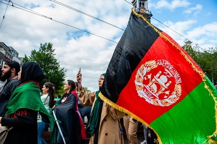 Правящие в Афганистане талибы запретили национальный трёхцветный флаг
