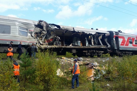 СКР возбудил уголовное дело после ДТП с поездом и грузовиком в Югре