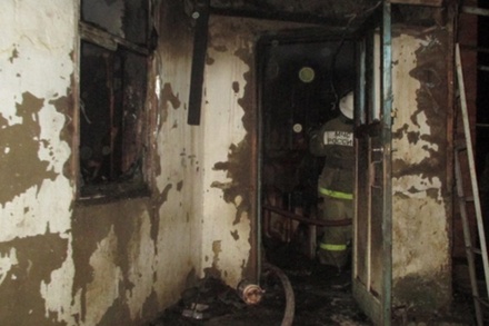 Пять человек погибли при пожаре в доме в Ярославской области
