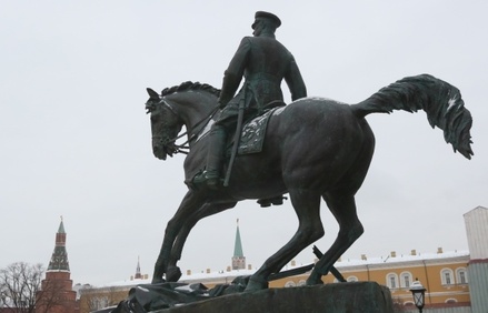 Калужский губернатор рассказал о воспитательной функции памятника Жукову