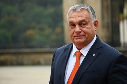 Премьер Венгрии пообещал продолжить блокировку пакета европейской помощи Украине