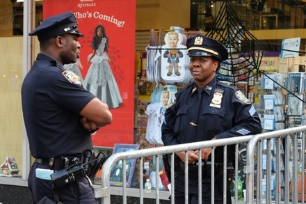 Полиция Нью-Йорка усилила меры безопасности после теракта в Берлине