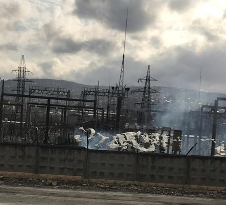 Новороссийск частично обесточен из-за пожара на электроподстанции