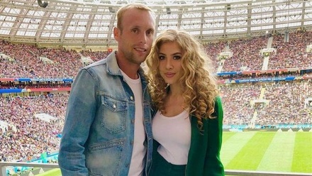 Адвокат жены Глушакова объяснил суть исков к футболисту
