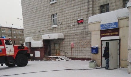 При пожаре в больнице в Новосибирске погиб один человек