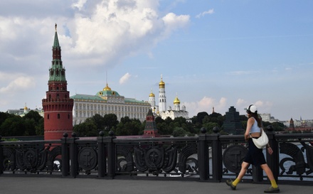 Спасатели предупредили москвичей о 30-градусной жаре во вторник