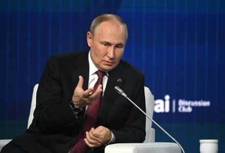 Путин заявил о прохождении пика трудностей в российской экономике