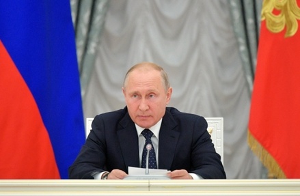 Путин кабмину: максимально быстро разработать нацпроекты по майскому указу