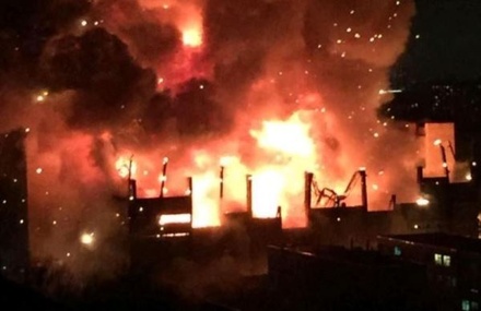 Ранг пожара на машиностроительном заводе в Москве снижен до второго