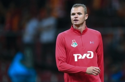 Полузащитника «Локомотива» Тарасова обвинили в неуплате алиментов на 15 млн руб.
