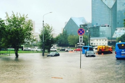 В Гидрометцентре мощные дожди в Москве объяснили изменениями климата