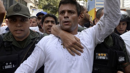 Лидеры оппозиции Венесуэлы освобождены из тюрьмы и помещены под домашний арест