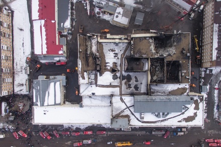МЧС признало аварийным здание торгового центра «Зимняя вишня» в Кемерове