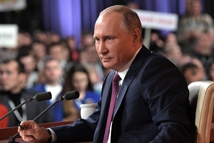 Путин поблагодарил Союз журналистов России за вклад в развитие журналистики в РФ
