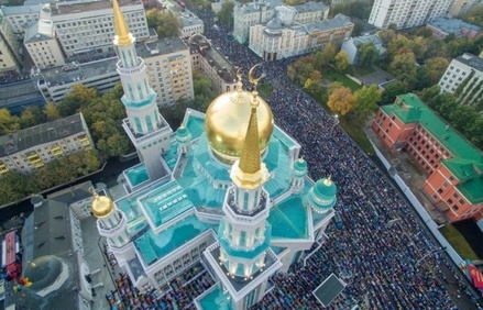 В школах Москвы отказались переносить День знаний из-за Курбан-байрама