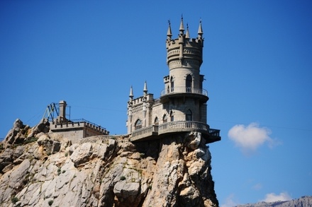 Реконструкцию замка Ласточкино гнездо в Крыму оценили в 117 млн рублей