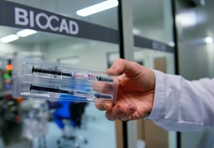 Минздрав разрешил Biocad исследовать в России вакцину от COVID-19