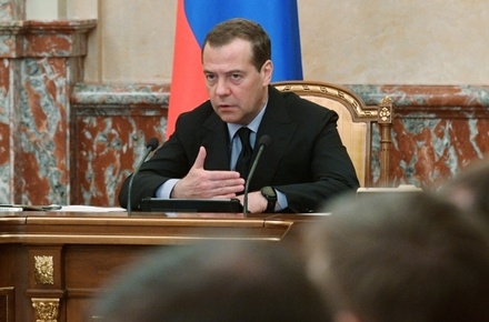 Медведев пообещал вывести Россию в топ-5 экономик мира