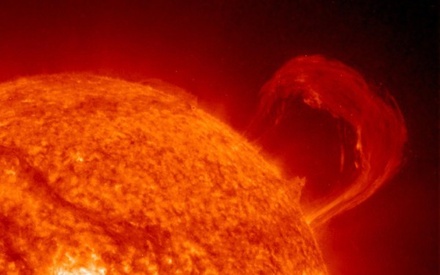 Метеорологи сообщили о мощнейшей за шесть лет вспышке на Солнце