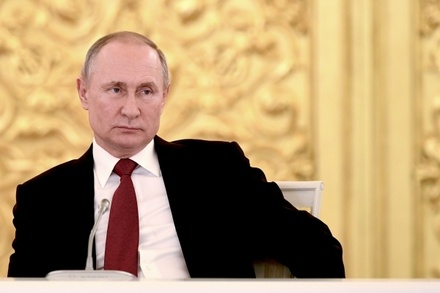 Владимир Путин подписал указ о выплате 75 тысяч рублей ветеранам в честь Дня Победы