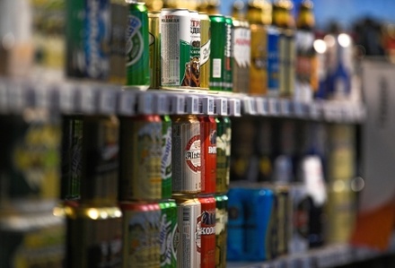 Алкопроизводители пообещали сохранить качество пива после идеи Минфина ужесточить требования к составу напитка