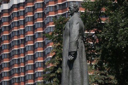 «Единороссы» предлагают установить памятник Дзержинскому у Павелецкого вокзала