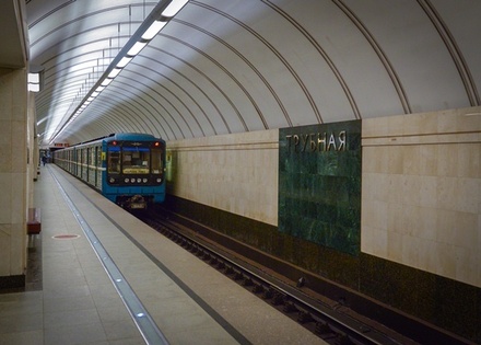 Четверо пассажиров устроили драку в московском метро