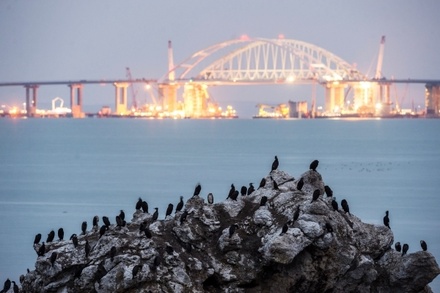 На Украине пригрозили санкциями за перемещение по Крымскому мосту