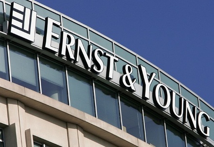 Ernst & Young объявила о прекращении работы в России