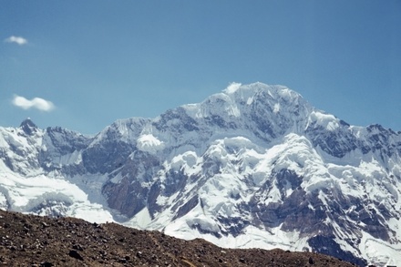 Власти Таджикистана назвали имена погибших в горах российских альпинистов