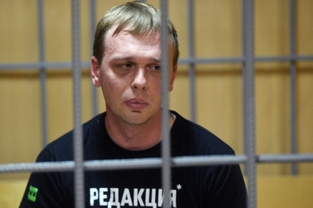 Суд отправил Ивана Голунова под домашний арест на два месяца
