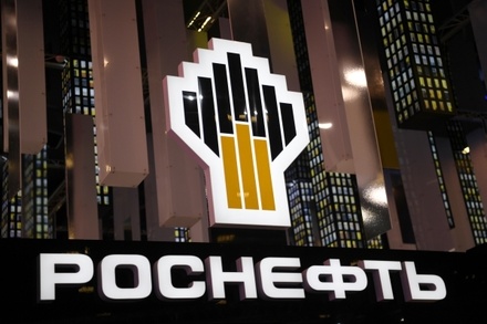 В «Роснефти» прокомментировали заявление Путина о мирном соглашении с АФК «Система»
