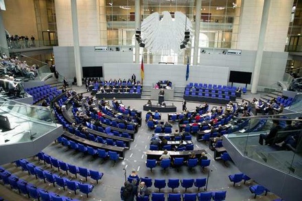 В Германии начались выборы в бундестаг
