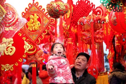 Жители Китая за время новогодних каникул потратили 76 миллиардов долларов