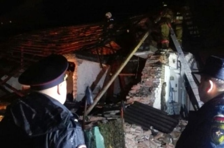 Спасатели нашли тела двух погибших под завалами дома в Рубцовске