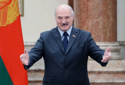 Лукашенко поддержал инициативу о встрече Зеленского с Путиным в Минске