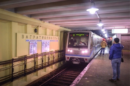В московском метро приостановлено движение между «Кунцевской» и «Багратионовской»