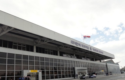 В Белграде экстренно сел самолёт из-за трещины в иллюминаторе